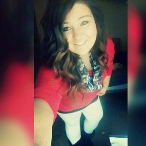 Meet your Posher, Clarissa